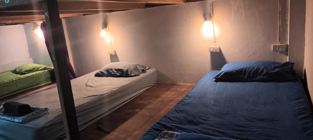 Haadrin Fellini Hostel & Pizzeria Haad Rin Zewnętrze zdjęcie